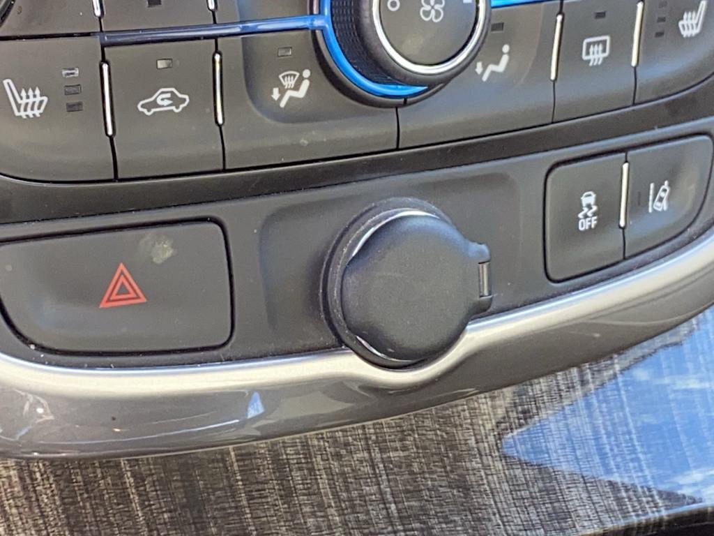 Thumbnail: 2015 Chevrolet Malibu - 34