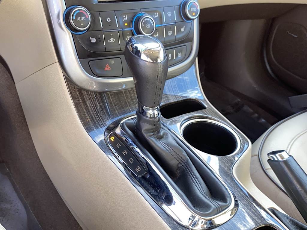 Thumbnail: 2015 Chevrolet Malibu - 15