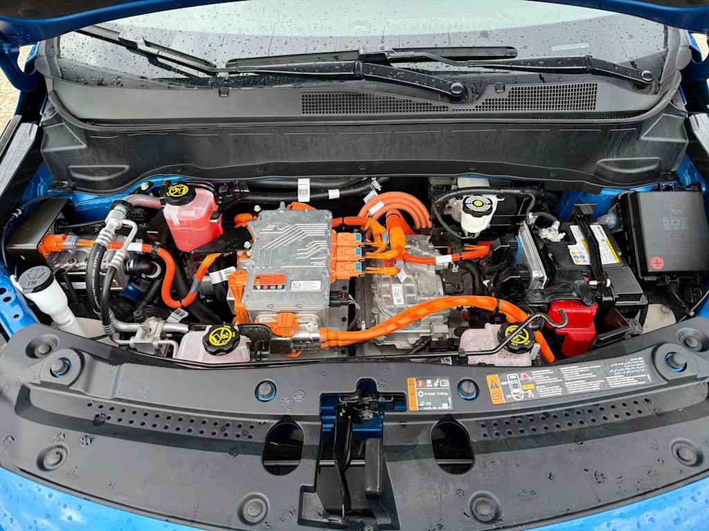 Thumbnail: 2023 Chevrolet Bolt EUV - 8