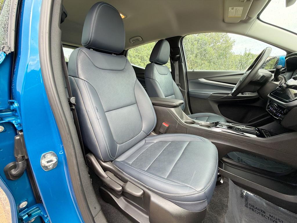 Thumbnail: 2023 Chevrolet Bolt EUV - 11