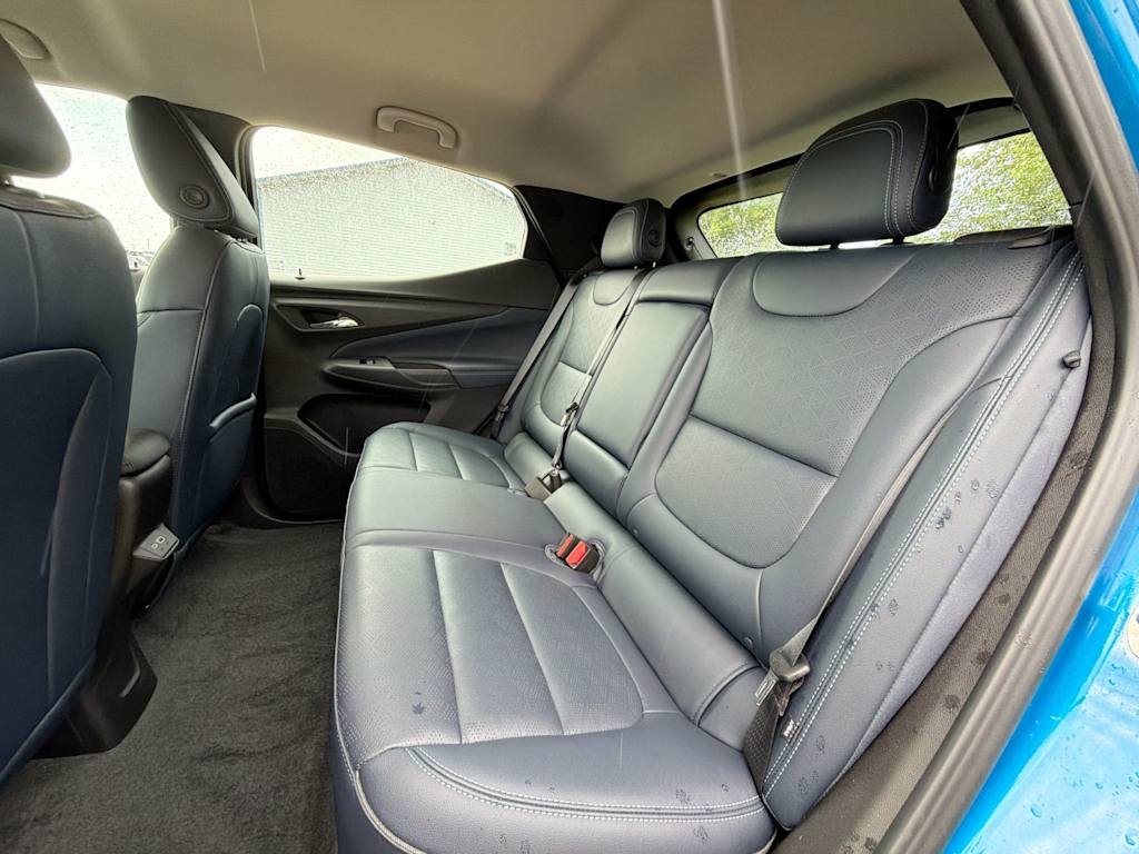 Thumbnail: 2023 Chevrolet Bolt EUV - 24