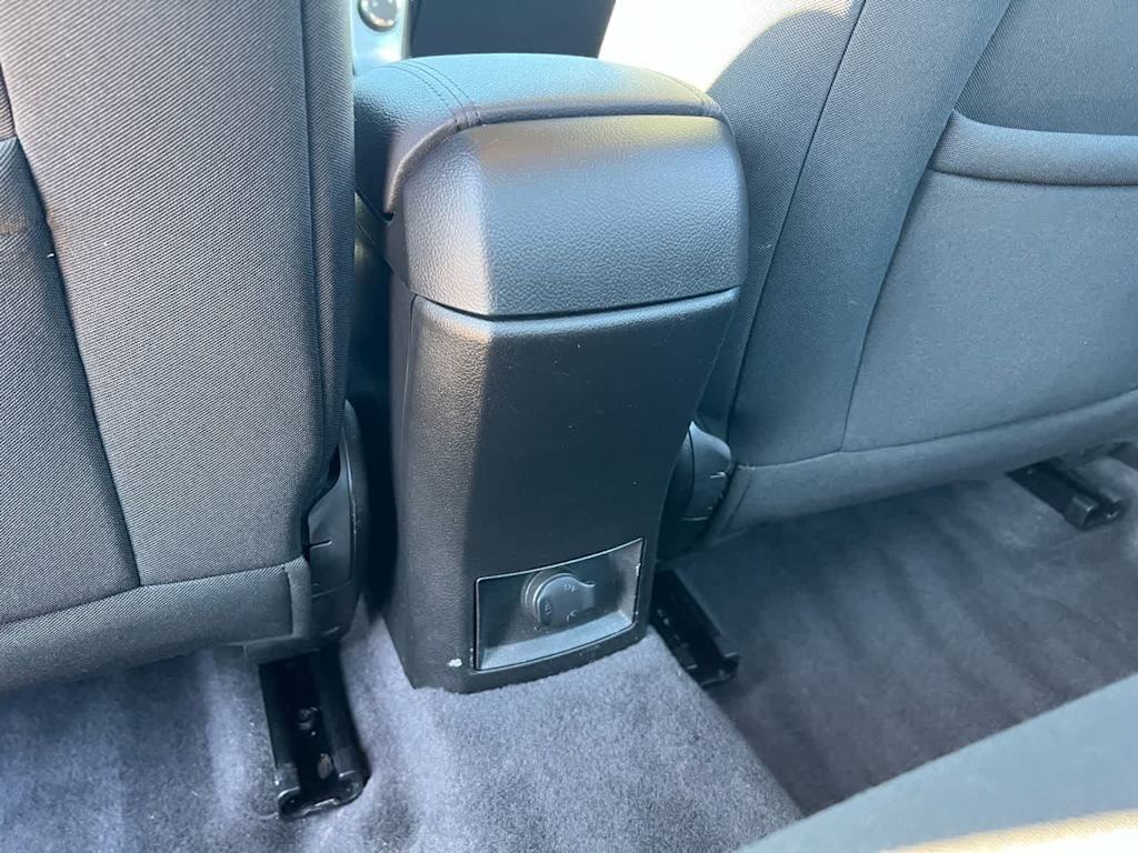 Thumbnail: 2011 Chevrolet Cruze - 27