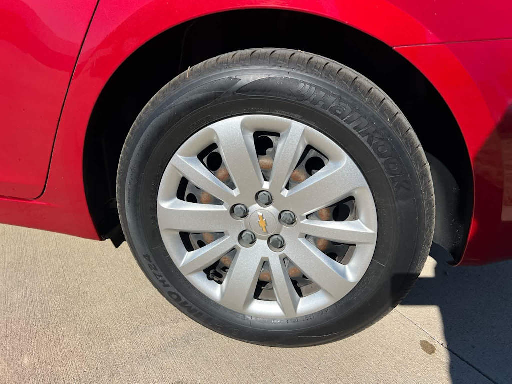 Thumbnail: 2011 Chevrolet Cruze - 19