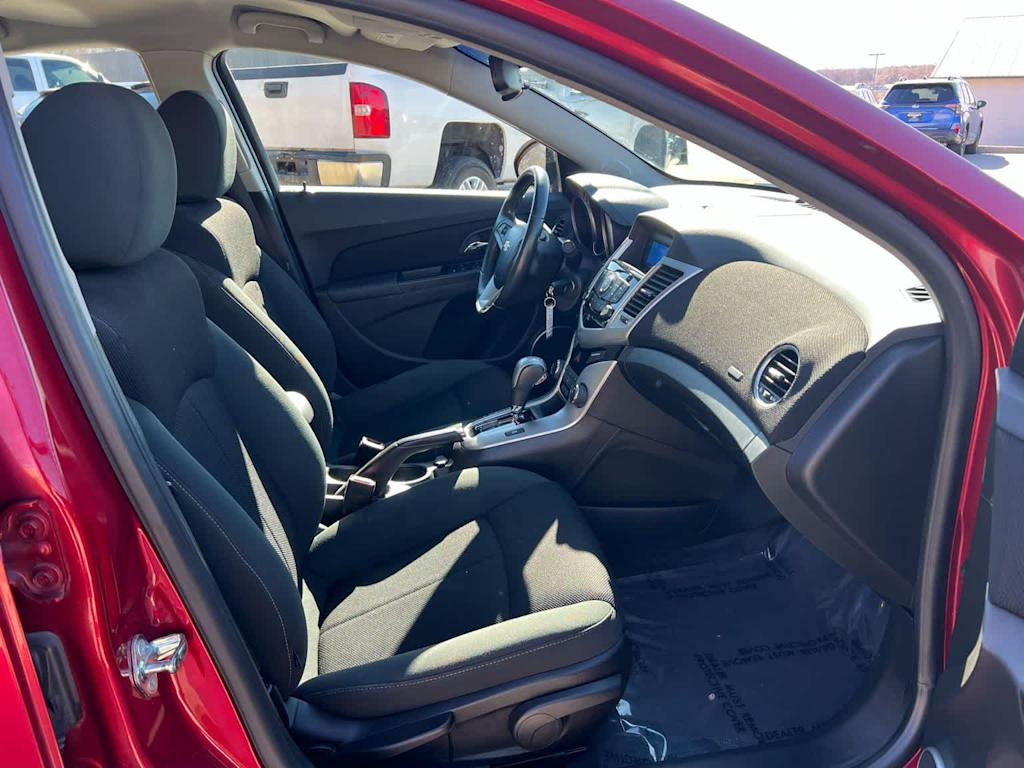 Thumbnail: 2011 Chevrolet Cruze - 8