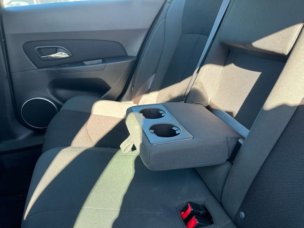 Thumbnail: 2011 Chevrolet Cruze - 26