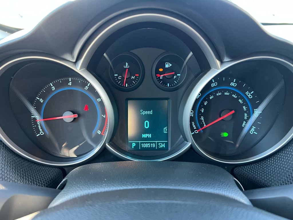 Thumbnail: 2011 Chevrolet Cruze - 11