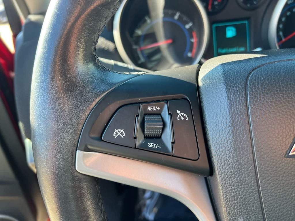 Thumbnail: 2011 Chevrolet Cruze - 29