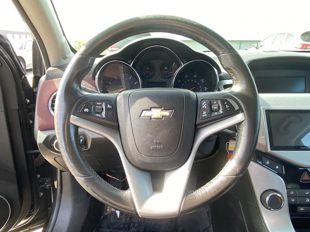 2011 Chevrolet Cruze LT 13