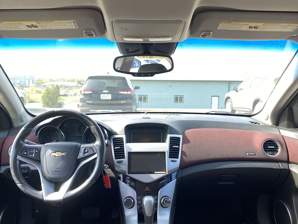 2011 Chevrolet Cruze LT 9