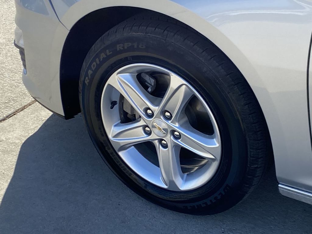2022 Chevrolet Malibu LT 8