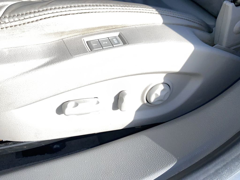 Thumbnail: 2013 Buick LaCrosse - 25