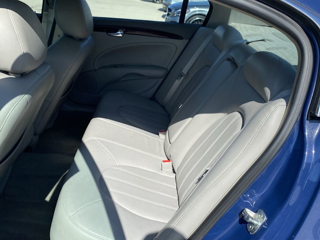 Thumbnail: 2009 Buick Lucerne - 27