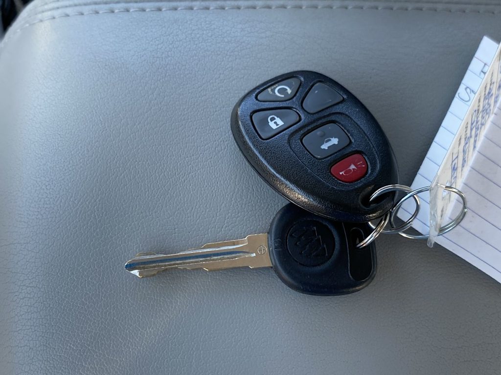 Thumbnail: 2009 Buick Lucerne - 32