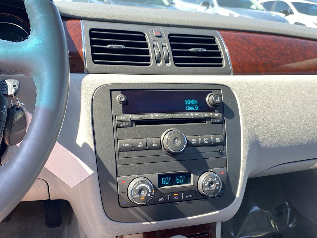 Thumbnail: 2009 Buick Lucerne - 15