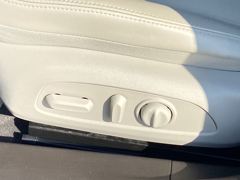 Thumbnail: 2017 Buick LaCrosse - 25