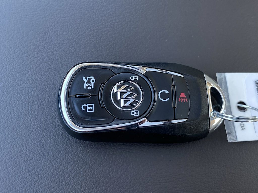 Thumbnail: 2017 Buick LaCrosse - 18
