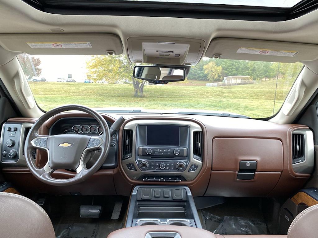 2017 Chevrolet Silverado 2500 High Country 10