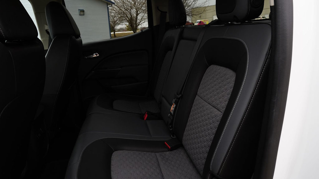 Thumbnail: 2015 Chevrolet Colorado - 12