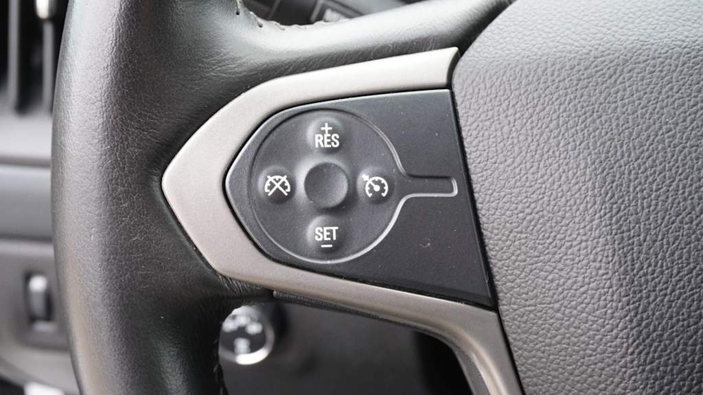 Thumbnail: 2015 Chevrolet Colorado - 27