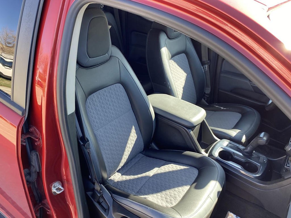 2016 Chevrolet Colorado Z71 12