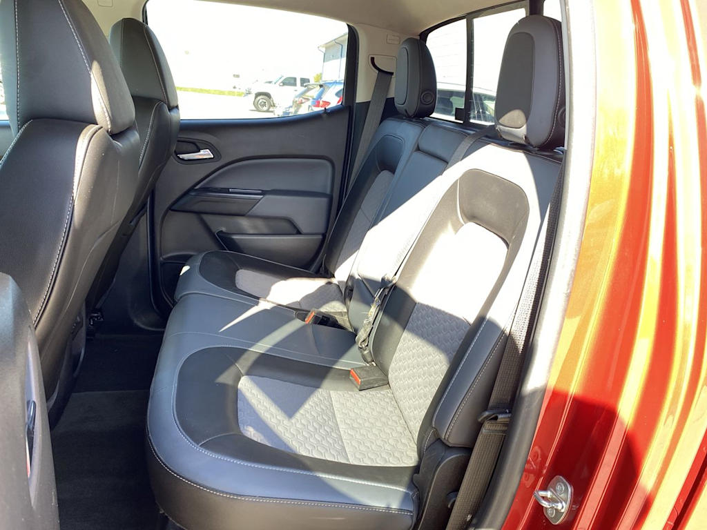 2016 Chevrolet Colorado Z71 25
