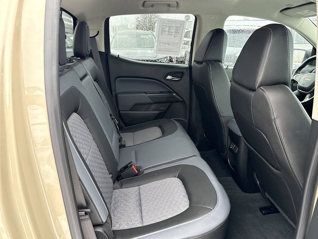 Thumbnail: 2022 Chevrolet Colorado - 26