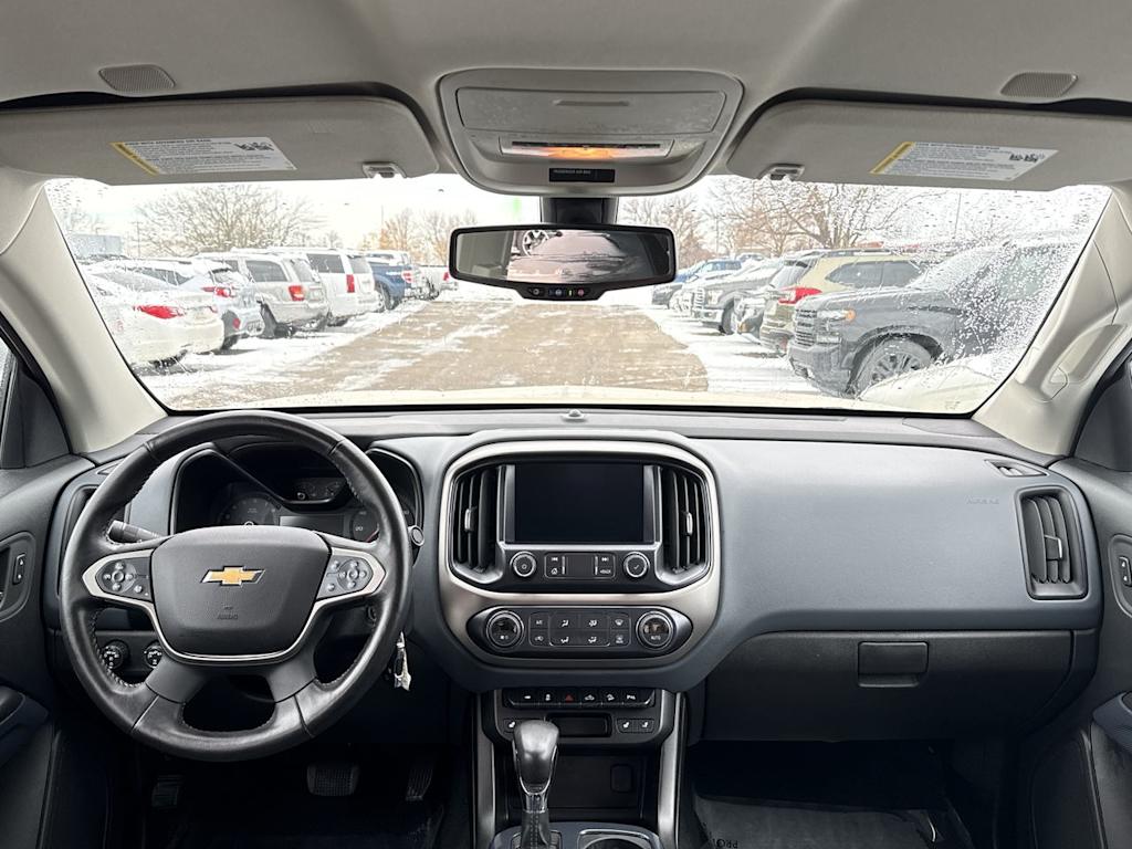 Thumbnail: 2022 Chevrolet Colorado - 8