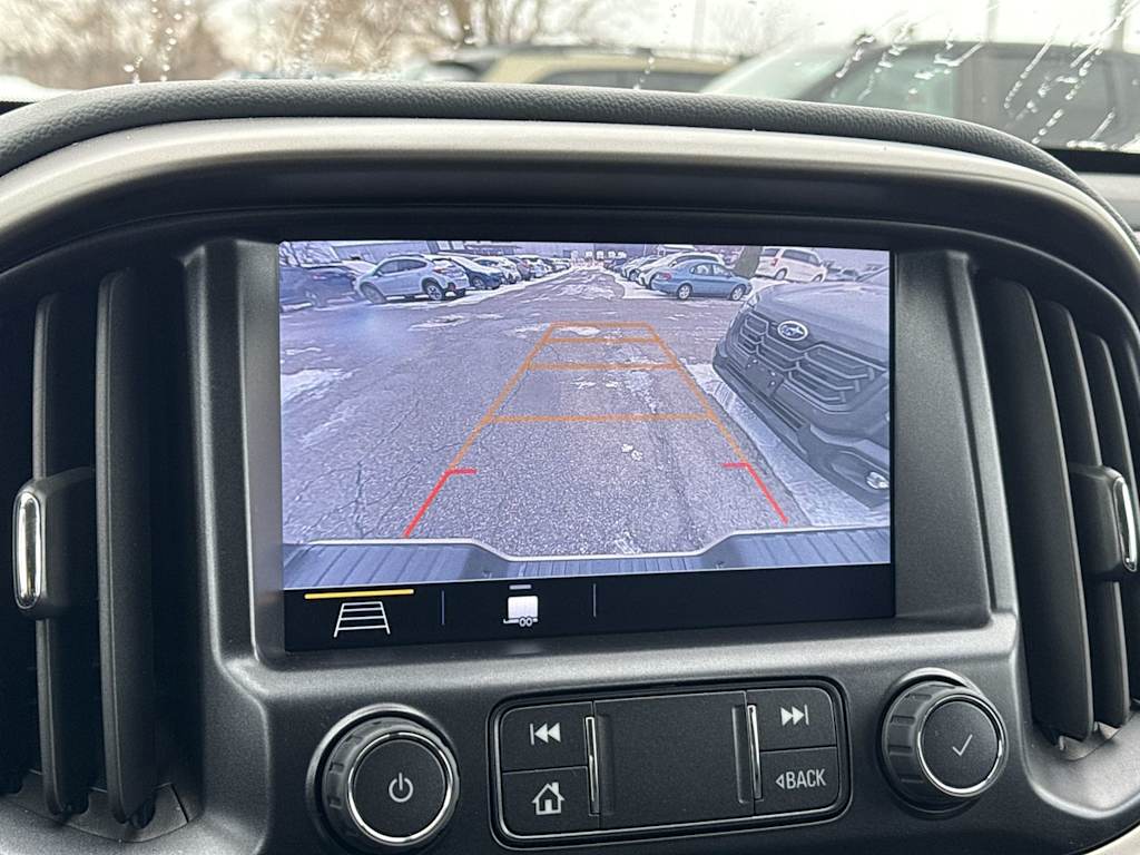 Thumbnail: 2022 Chevrolet Colorado - 31