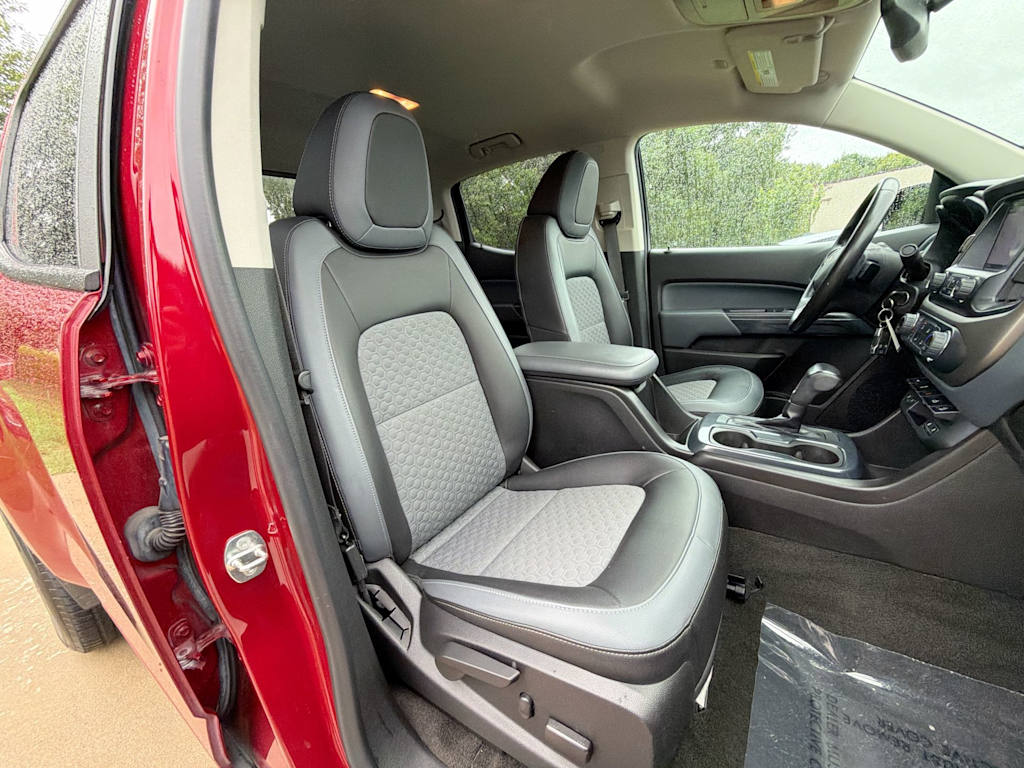 Thumbnail: 2018 Chevrolet Colorado - 25