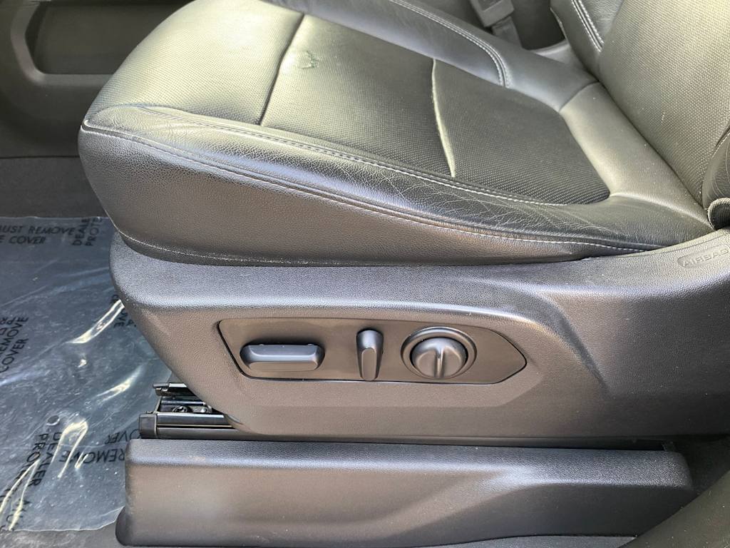 Thumbnail: 2019 Chevrolet Silverado 1500 - 24