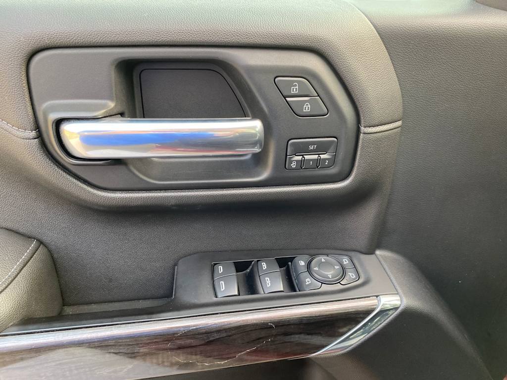 Thumbnail: 2019 Chevrolet Silverado 1500 - 23