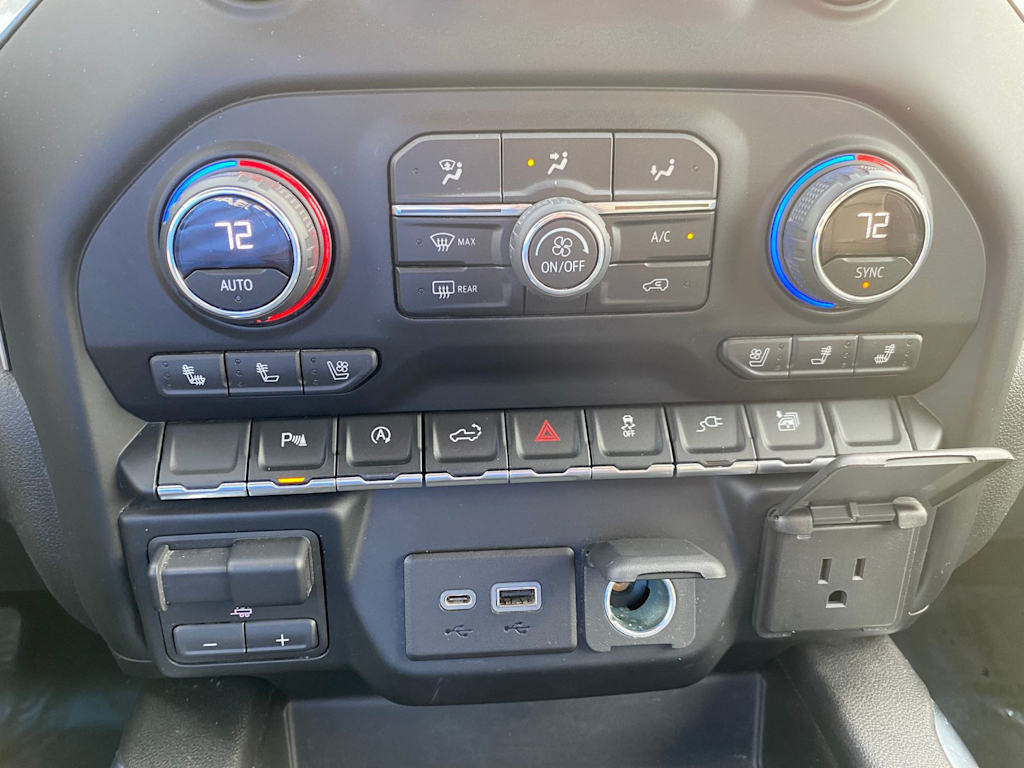 Thumbnail: 2019 Chevrolet Silverado 1500 - 31