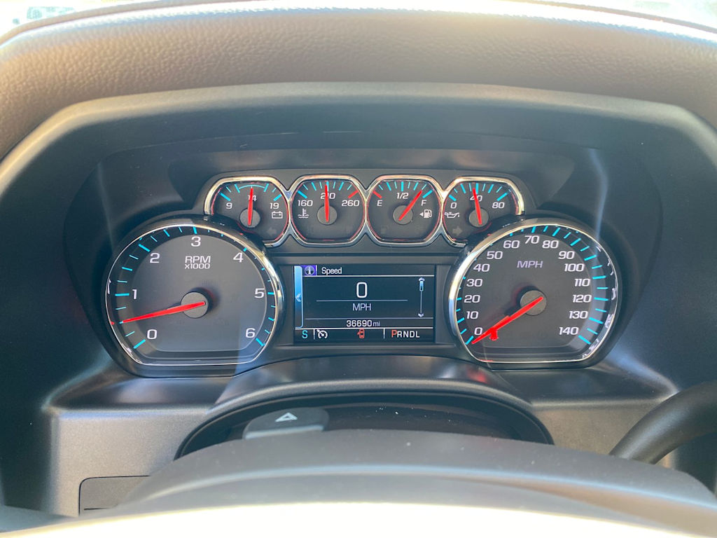 Thumbnail: 2018 Chevrolet Silverado 1500 - 14