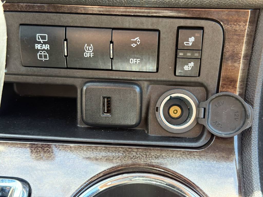 Thumbnail: 2017 GMC Acadia - 32