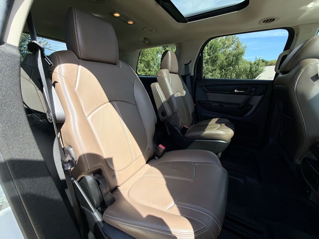 Thumbnail: 2017 GMC Acadia - 26
