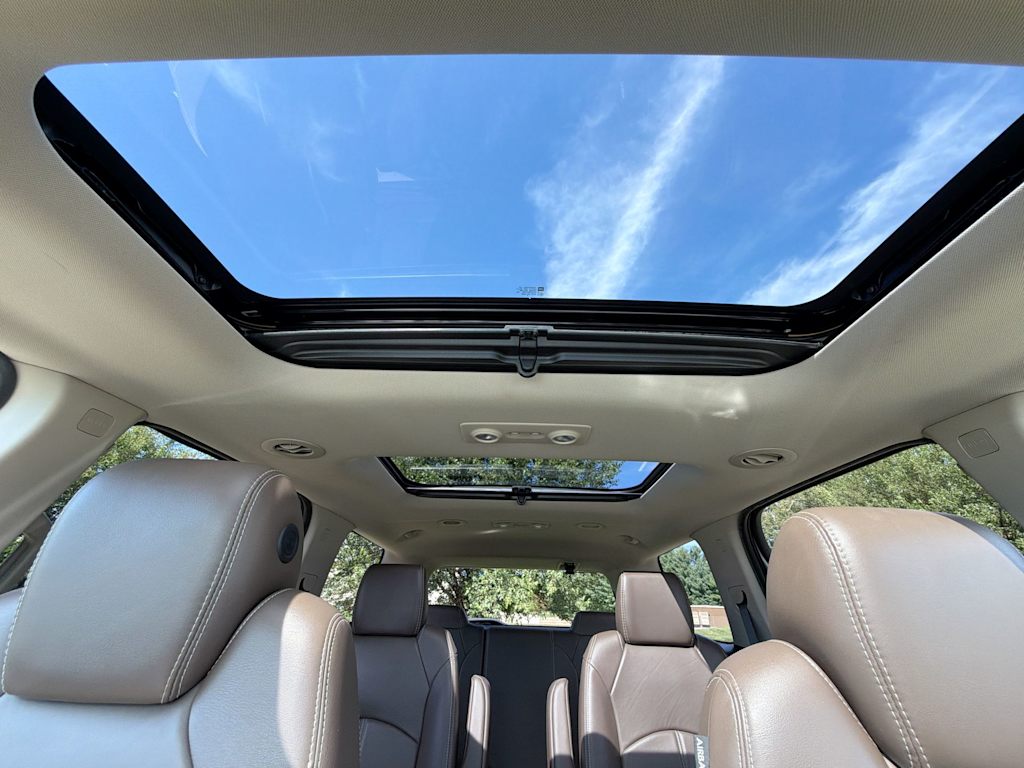 Thumbnail: 2017 GMC Acadia - 24