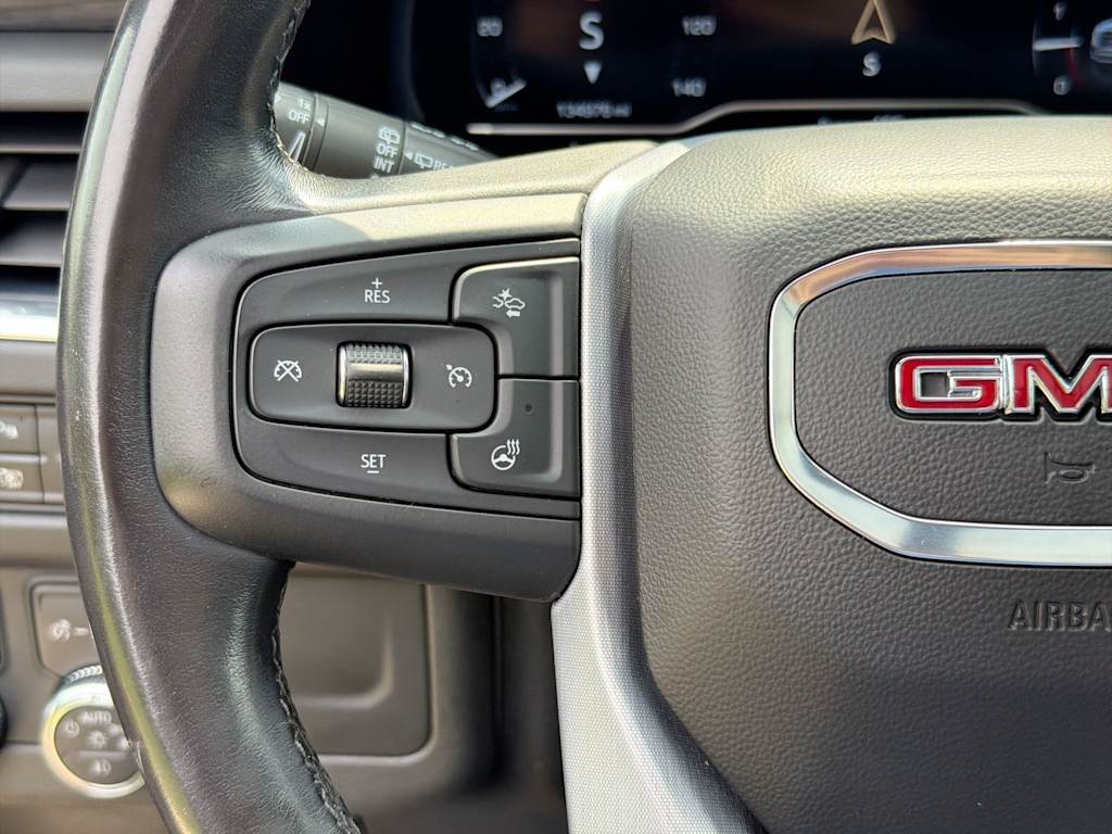 Thumbnail: 2022 GMC Yukon XL - 28