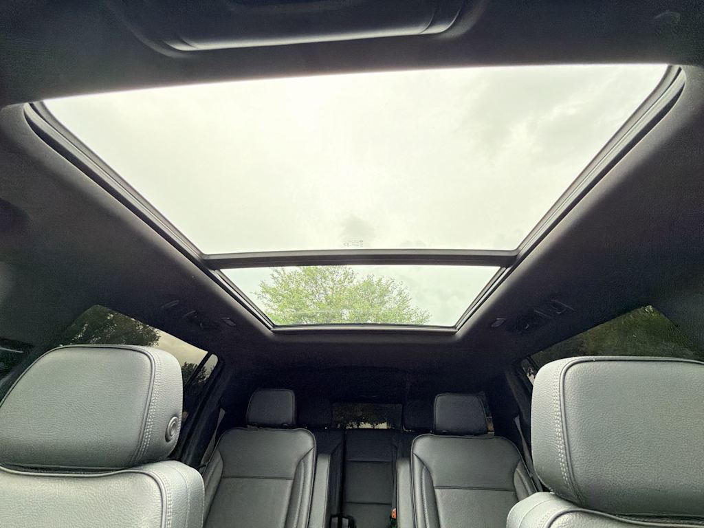 Thumbnail: 2021 GMC Yukon XL - 25