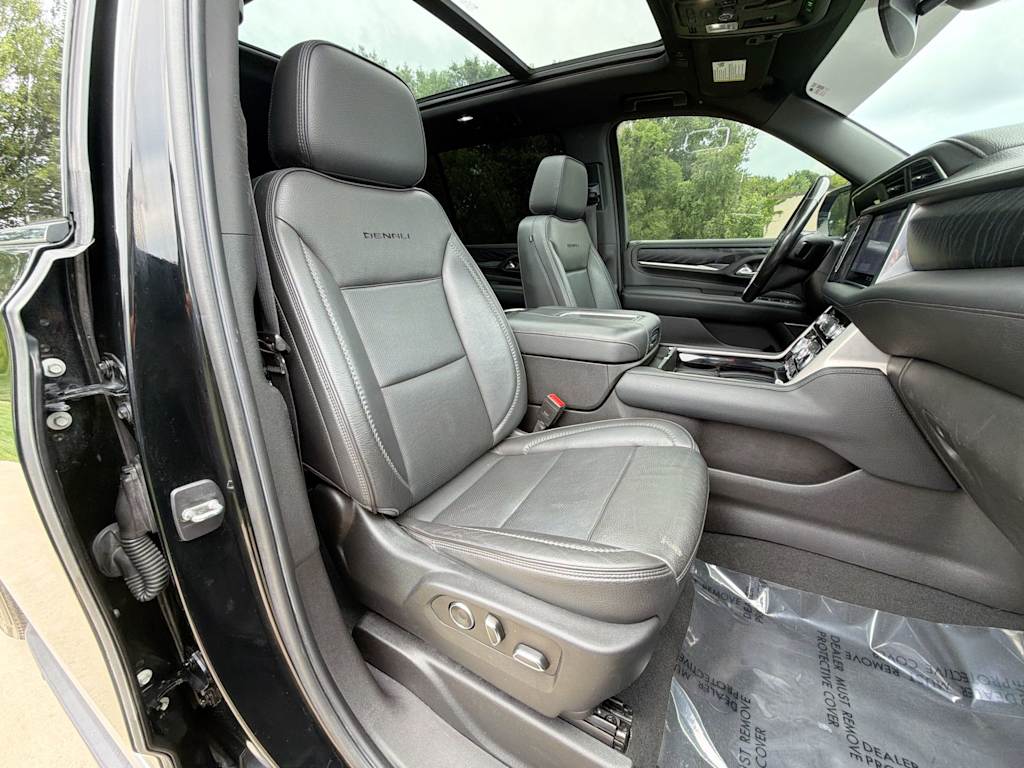 Thumbnail: 2021 GMC Yukon XL - 27