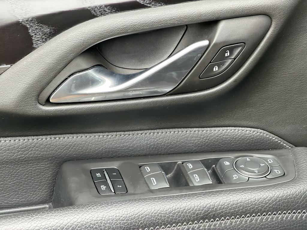 Thumbnail: 2021 GMC Yukon XL - 24