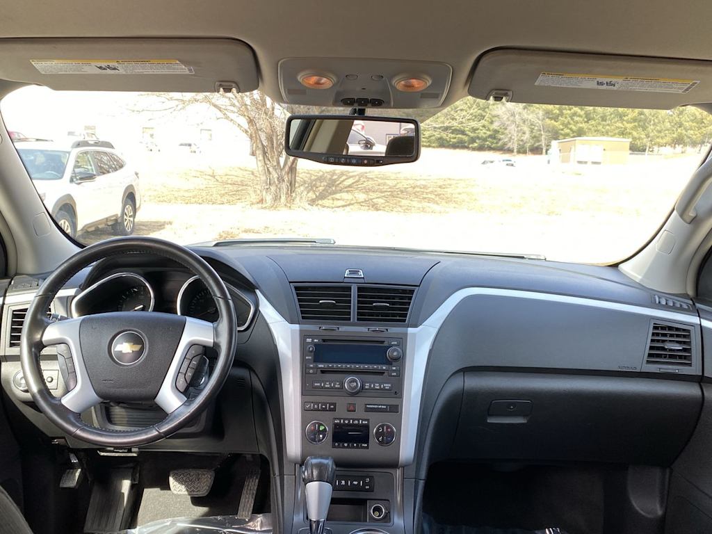 2009 Chevrolet Traverse LT 9