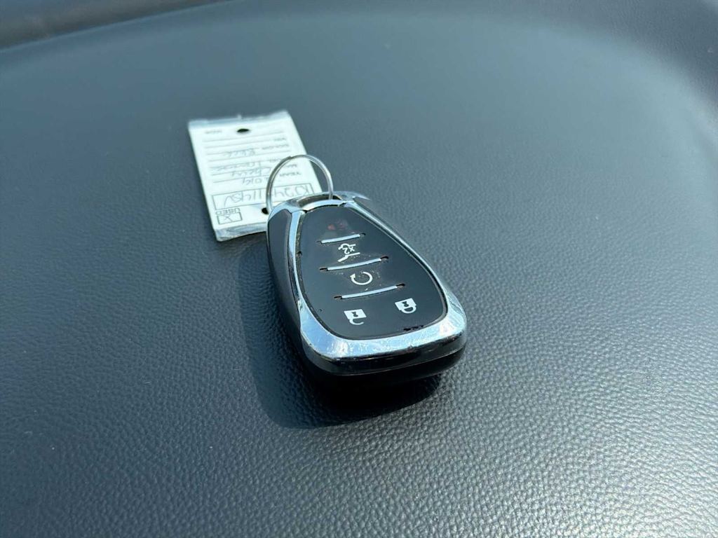 Thumbnail: 2019 Chevrolet Traverse - 17
