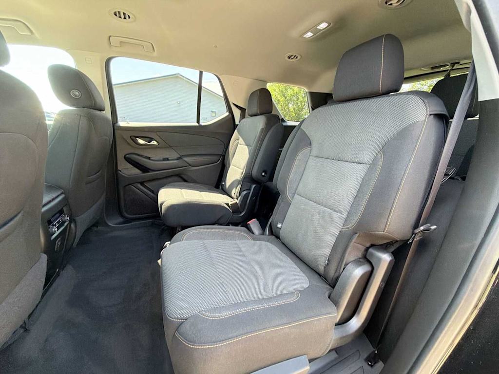 Thumbnail: 2019 Chevrolet Traverse - 24