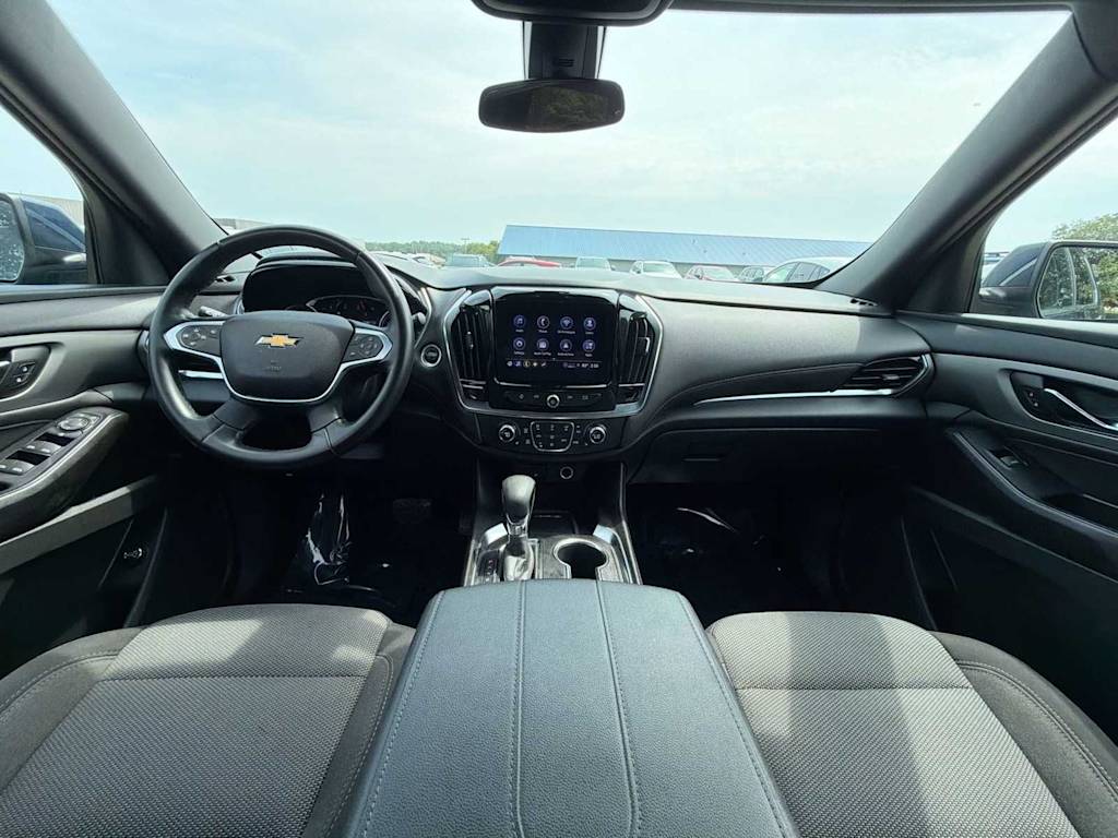 Thumbnail: 2023 Chevrolet Traverse - 2