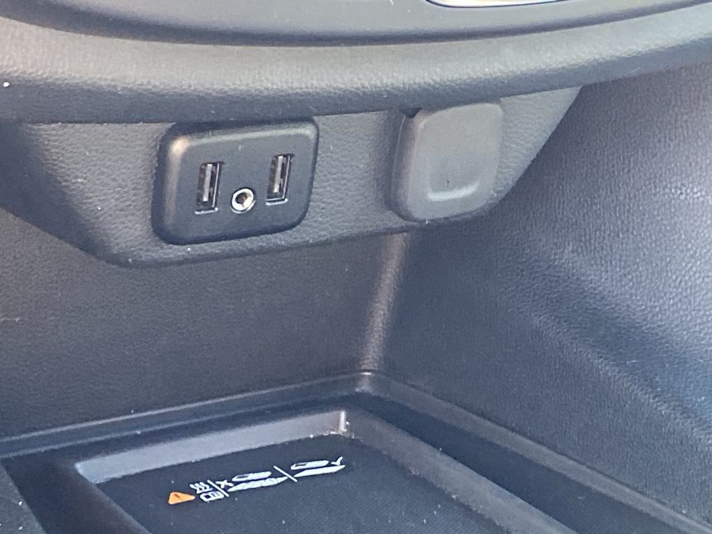 Thumbnail: 2022 Chevrolet Traverse - 31