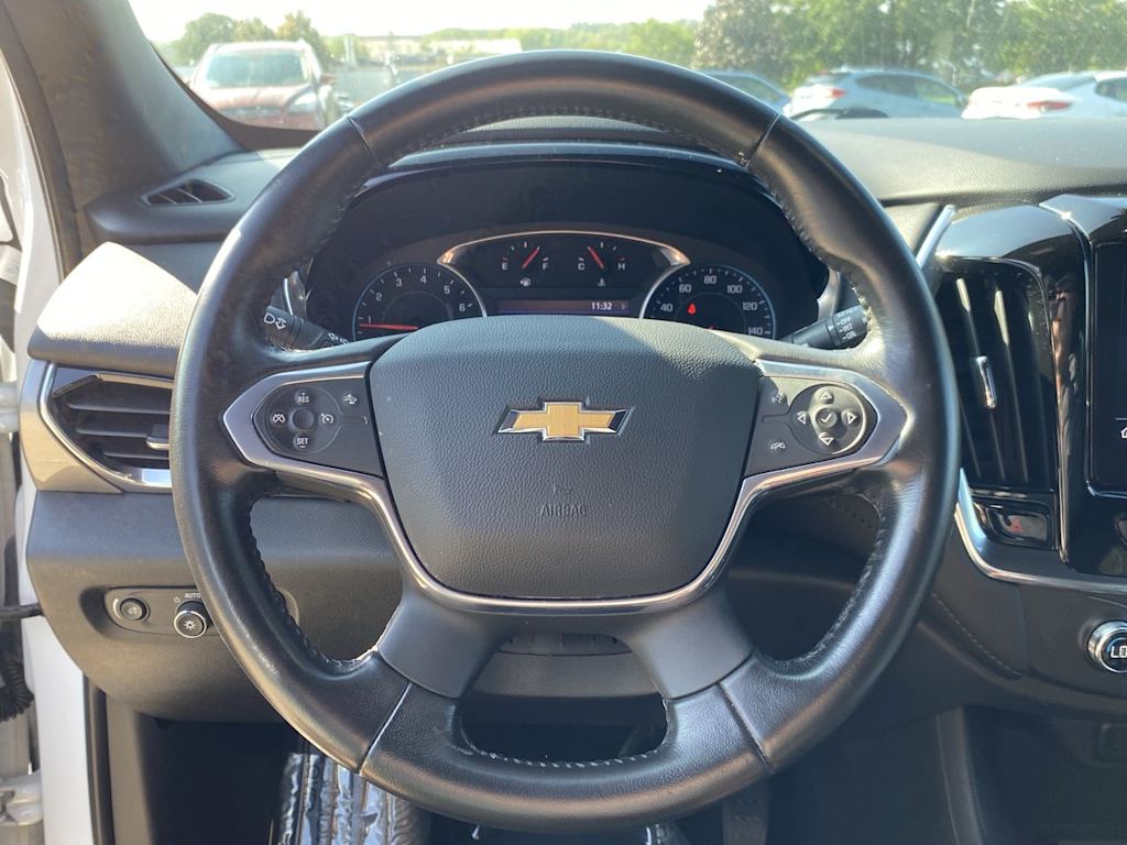 Thumbnail: 2022 Chevrolet Traverse - 13