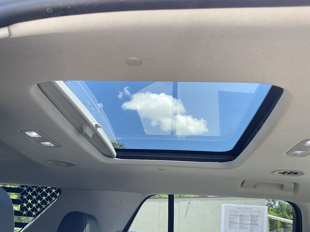 Thumbnail: 2019 Chevrolet Traverse - 30