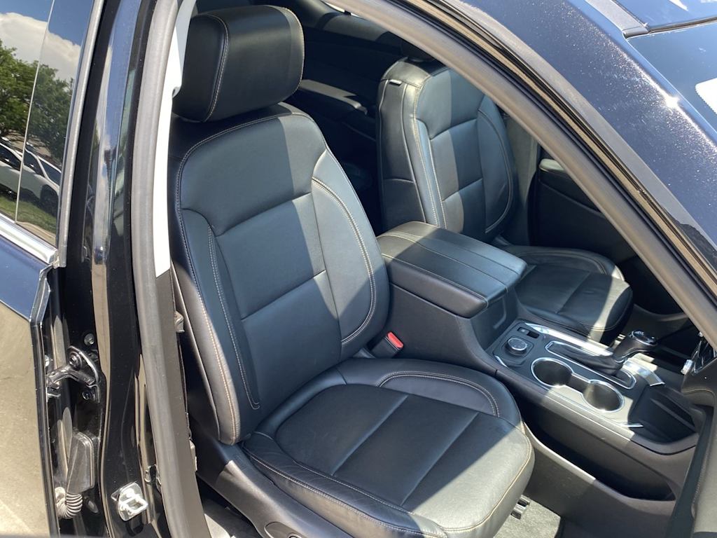 Thumbnail: 2019 Chevrolet Traverse - 11