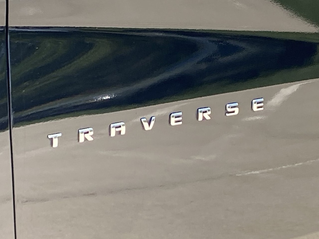 Thumbnail: 2019 Chevrolet Traverse - 25