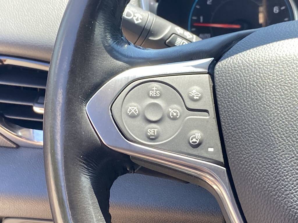 Thumbnail: 2019 Chevrolet Traverse - 31